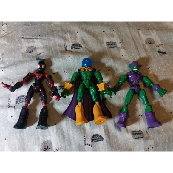Marvel Bend N Flex Figures Lot Of 3 - Miles Morales, Green Goblin, Mysterio - Picture 1 of 2